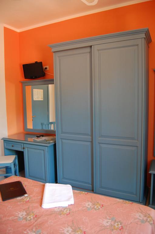 Hotel Villa Ombrosa Portoferraio Værelse billede