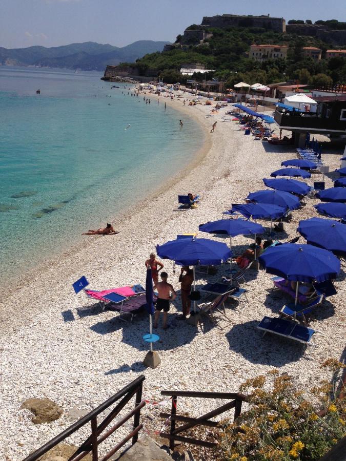 Hotel Villa Ombrosa Portoferraio Eksteriør billede