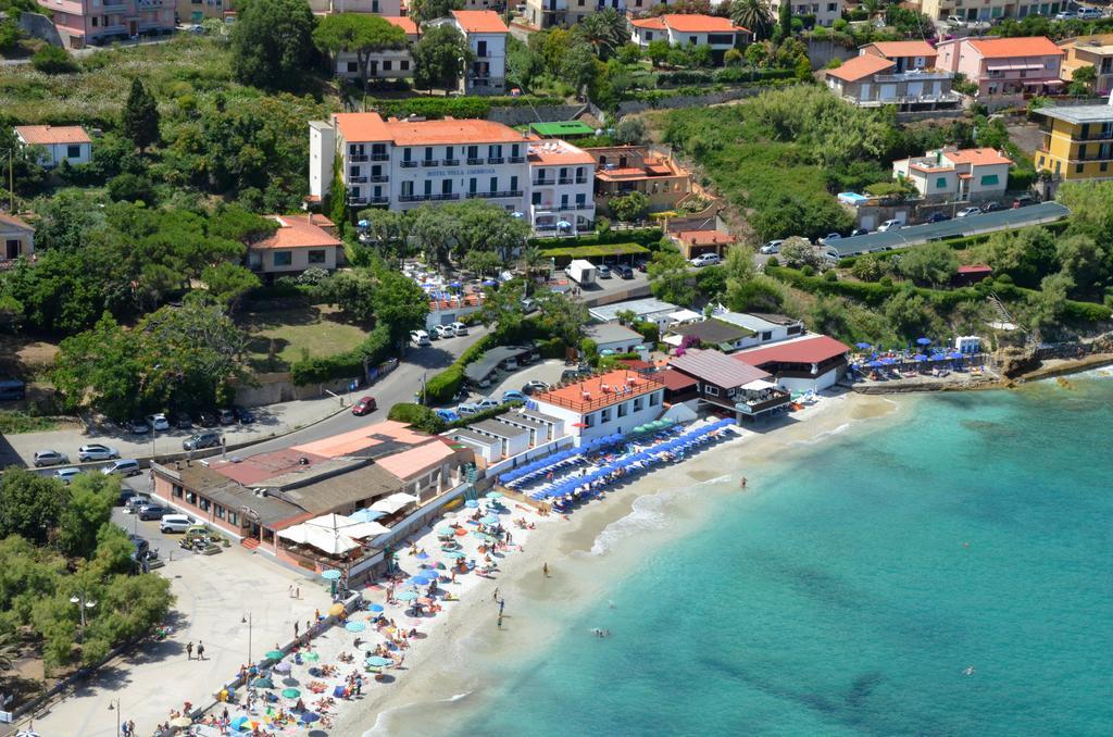 Hotel Villa Ombrosa Portoferraio Eksteriør billede