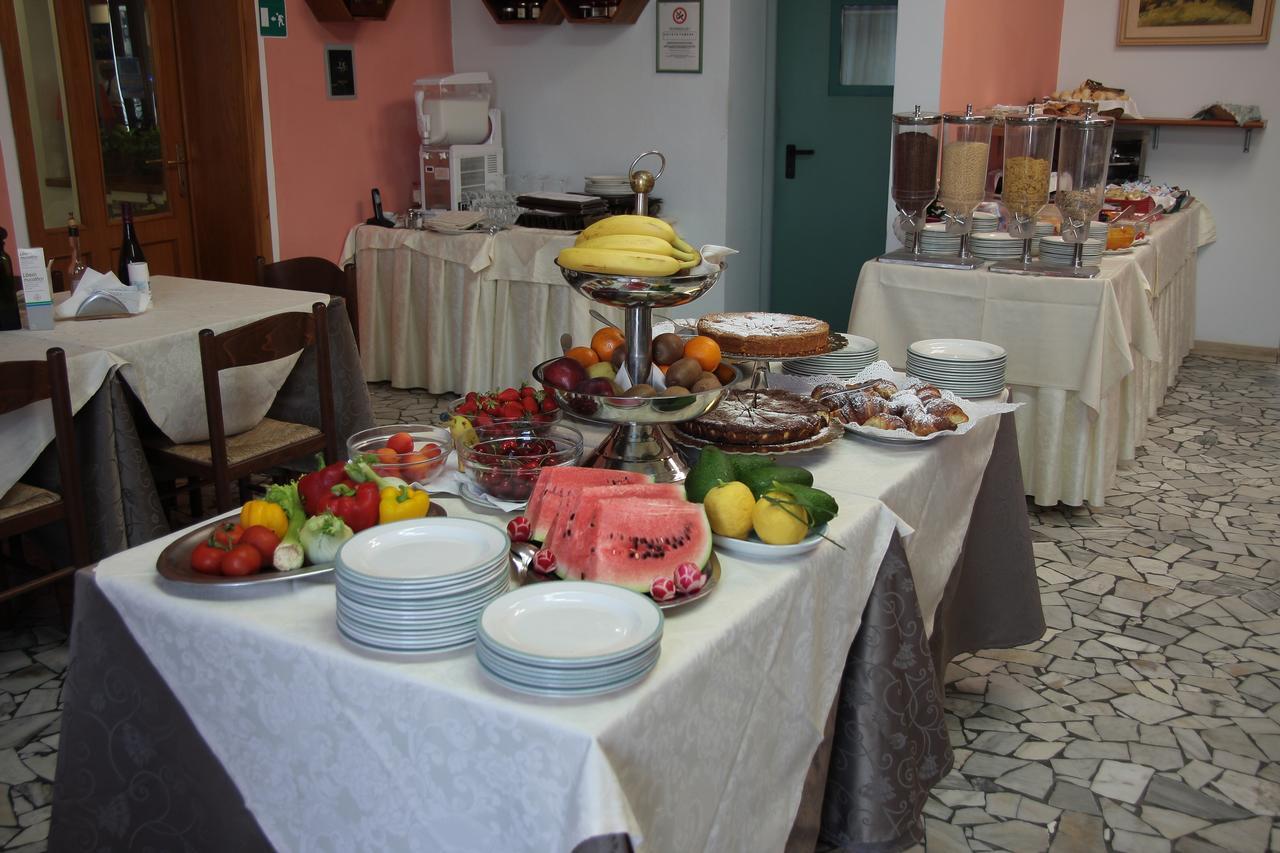 Hotel Villa Ombrosa Portoferraio Værelse billede