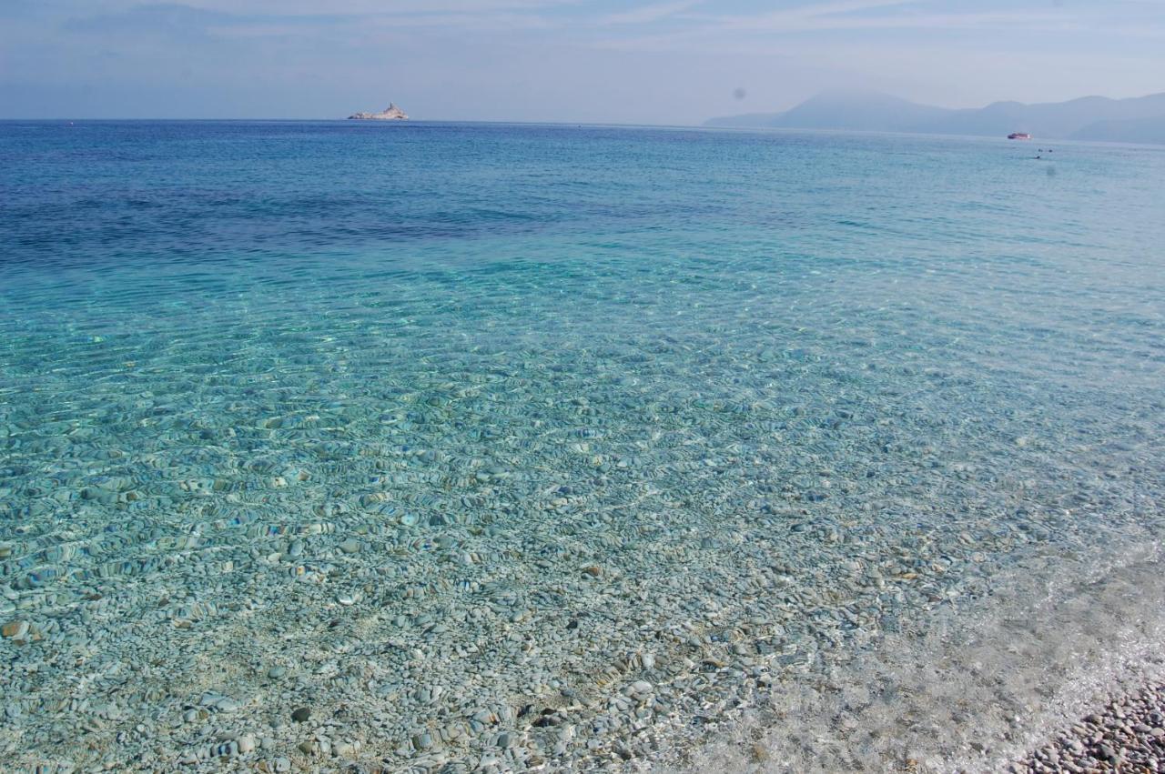 Hotel Villa Ombrosa Portoferraio Eksteriør billede
